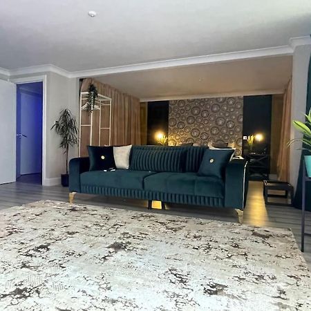 The Exclusive Jacuzzi Apartment Бірмінгем Екстер'єр фото